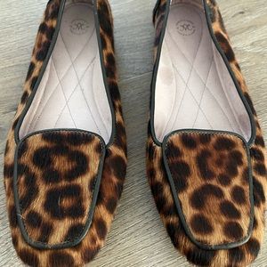 Johnston Murphy flats